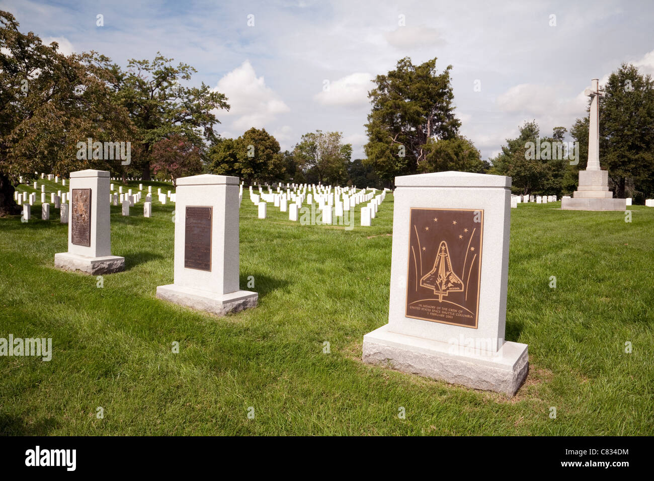 Memorial lapidi per gli Space Shuttle Challenger e Columbia, il Cimitero di Arlington, Washington DC, Stati Uniti d'America Foto Stock