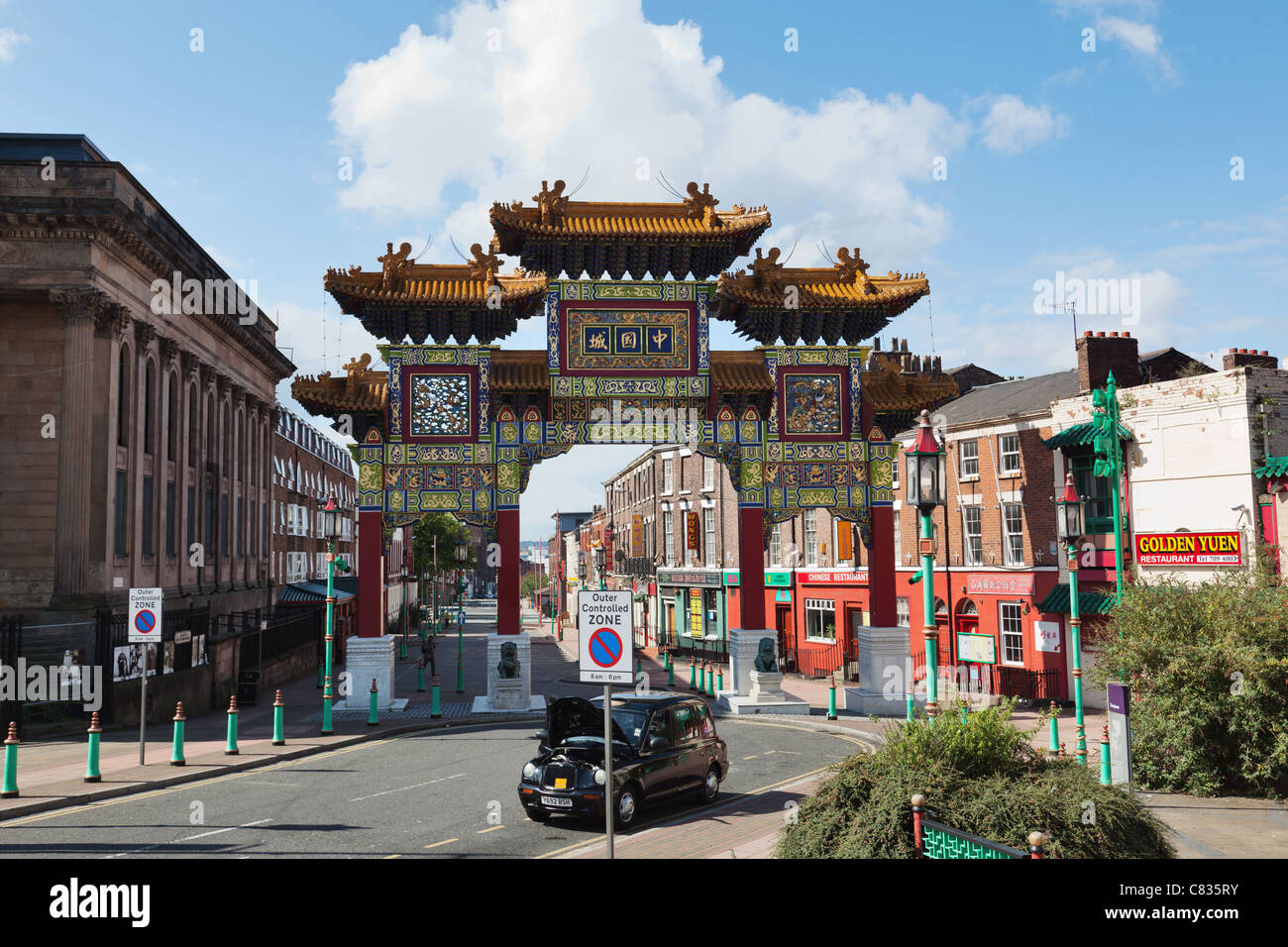 Arco in Chinatown, Liverpool Regno Unito Foto Stock