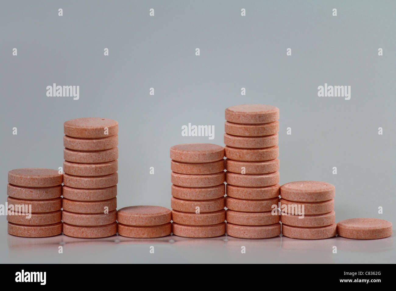 Stack di tablet con grafico a barre Foto Stock