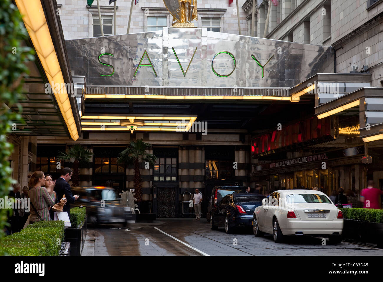 Savoy Hotel esterno, Londra, Inghilterra Foto Stock