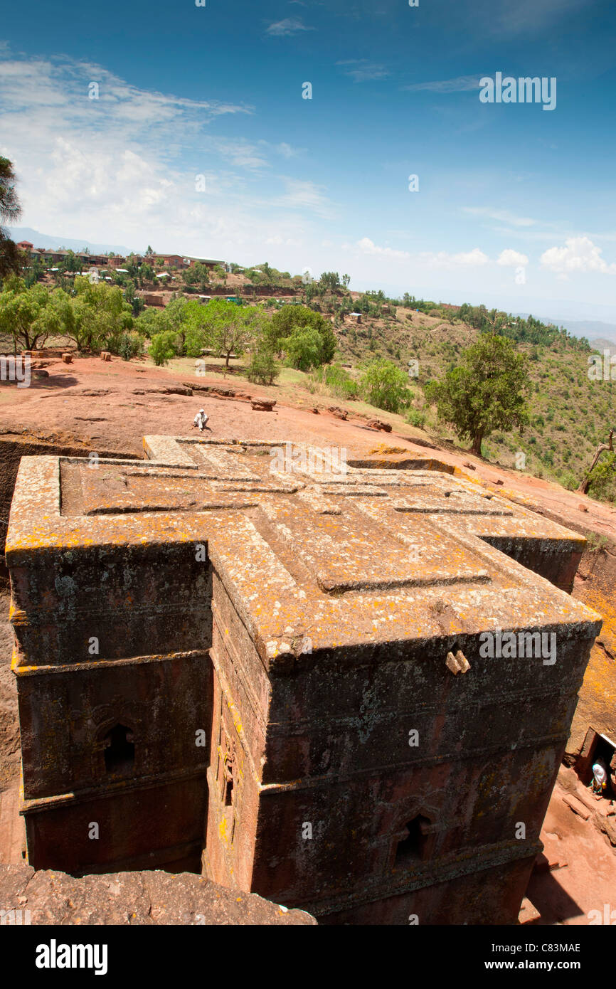 Vista del rock-conci di chiesa Bet Giyorgis in Lalibela, l'Etiopia settentrionale, Africa. Foto Stock