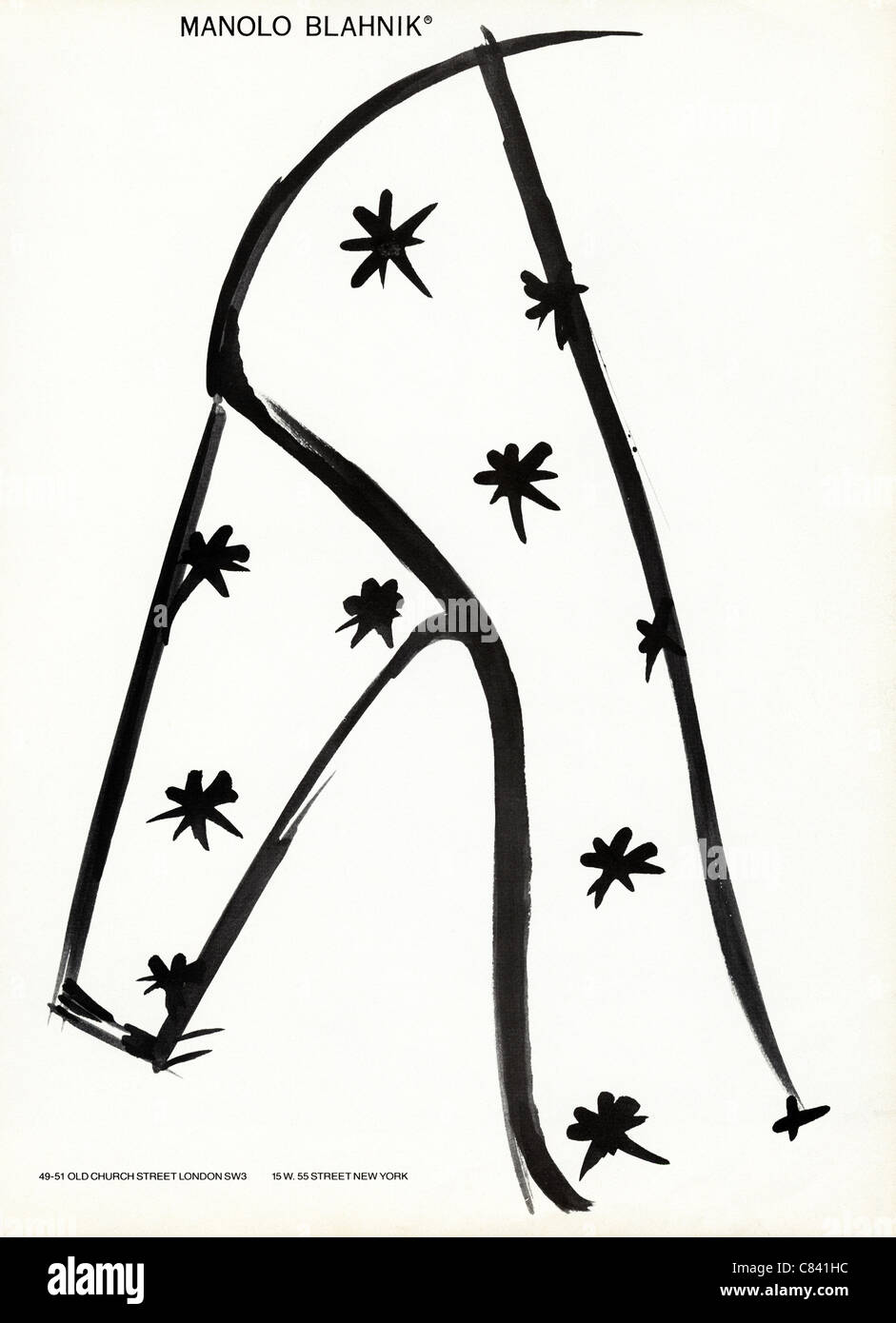 Pagina piena annuncio rivista circa 1984 pubblicità Manolo Blahnik scarpe da donna Foto Stock