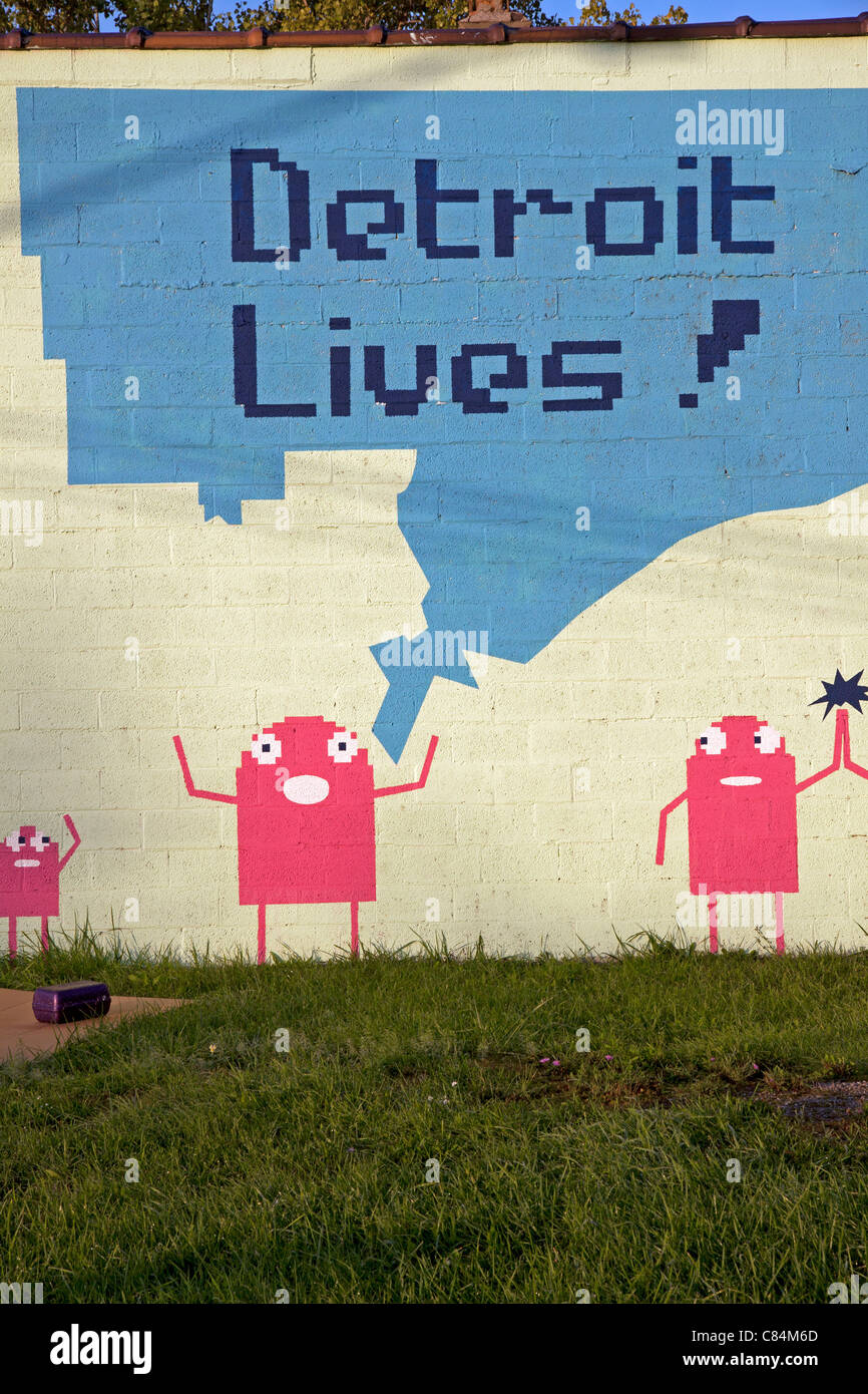 Graffiti su edificio vacante Detroit Michigan STATI UNITI Foto Stock