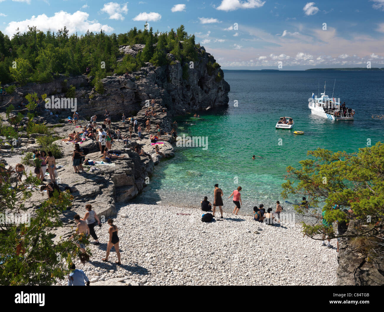 Le persone al Georgian Bay beach. Bruce Peninsula National Park, Ontario, Canada. Foto Stock