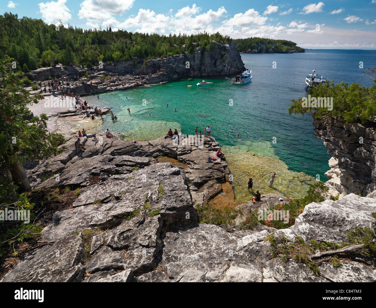 Le persone al Georgian Bay beach. Bruce Peninsula National Park, Ontario, Canada. Foto Stock