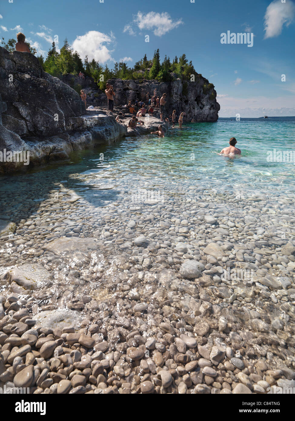Le persone al Georgian Bay beach. Bruce Peninsula National Park, Ontario, Canada. Foto Stock