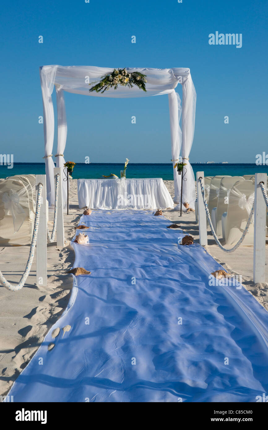 Tettoia per matrimonio sulla spiaggia, Reef Playacar Resort e Spa, Playa del Carmen, Messico Foto Stock
