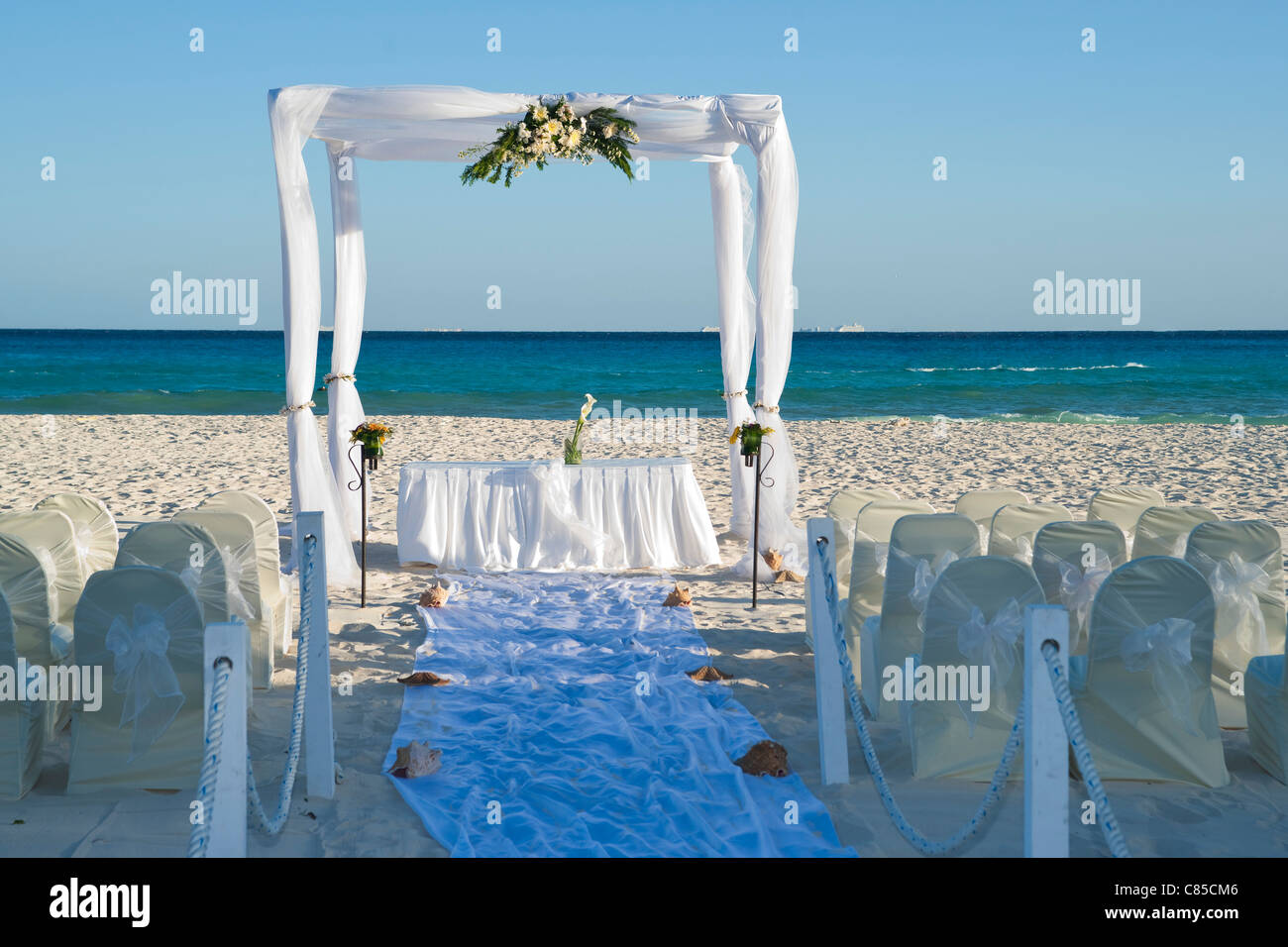Tettoia per matrimonio sulla spiaggia, Reef Playacar Resort e Spa, Playa del Carmen, Messico Foto Stock