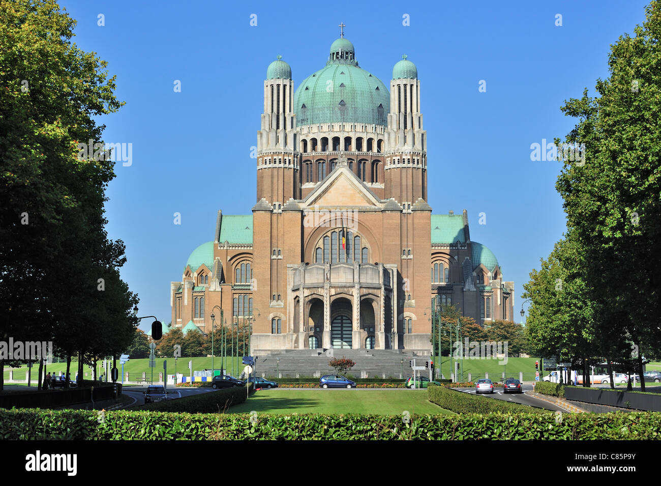 La basilica nazionale del Sacred-Heart di Koekelberg, il più grande edificio in stile Art Deco nel mondo, Bruxelles, Belgio Foto Stock