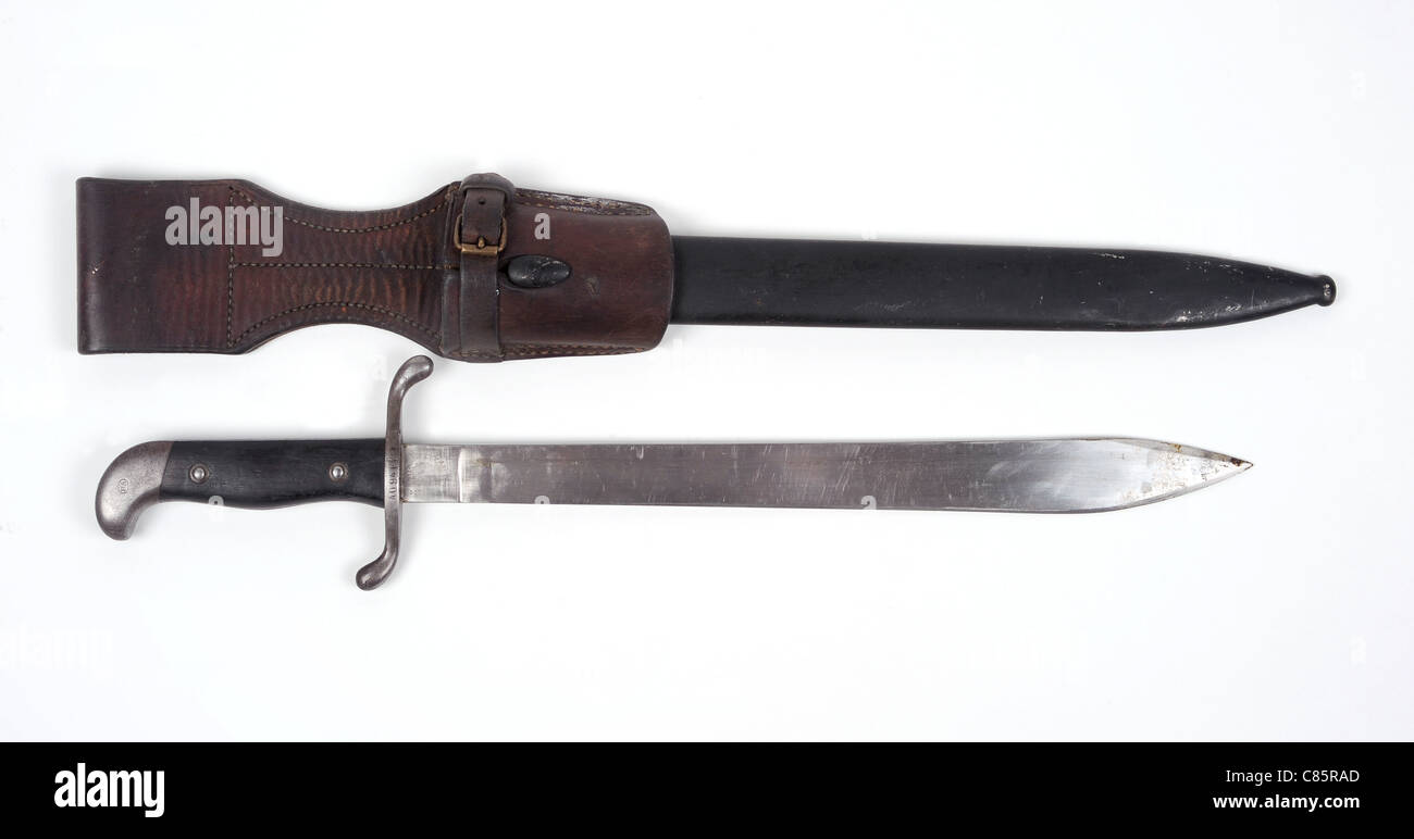 L'argentino M1909 Sidearm orrendo rilasciato come una squadra un utensile per il taglio e la trinciatura nonché un arma di combattimento. Questo tipo di lama era ancora Foto Stock