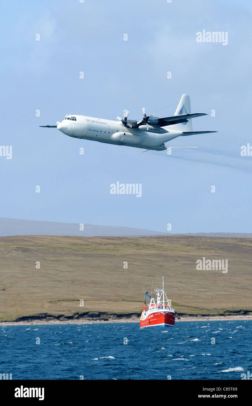 Risposta dell'olio Hercules in esercizio a Sullom Voe il terminale Shetland Scozia Scotland Foto Stock