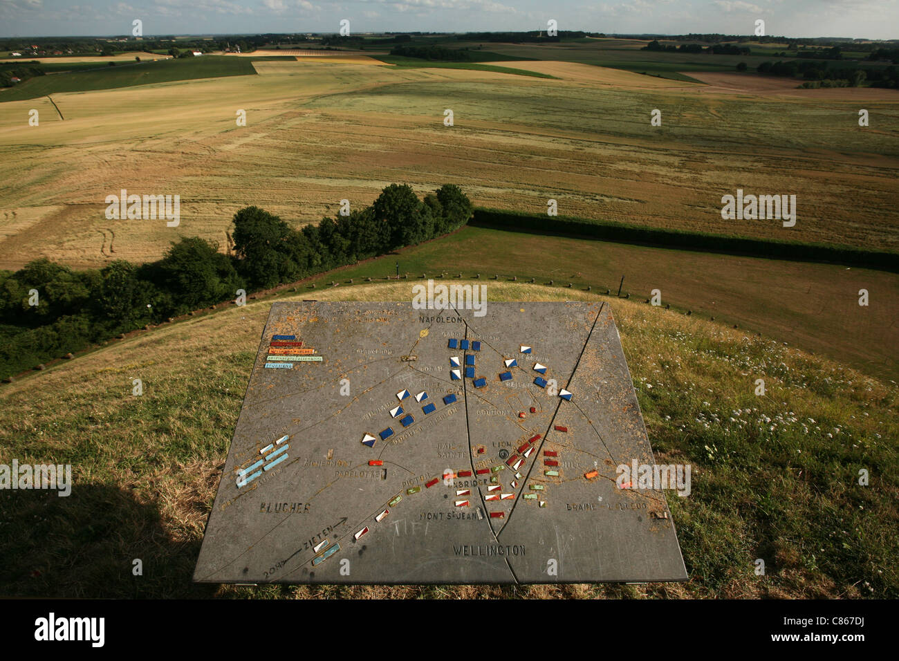 Campo di battaglia di battaglia di Waterloo, vicino a Bruxelles, Belgio, con la mappa della battaglia sulla sommità del leone la Montagnola. Foto Stock