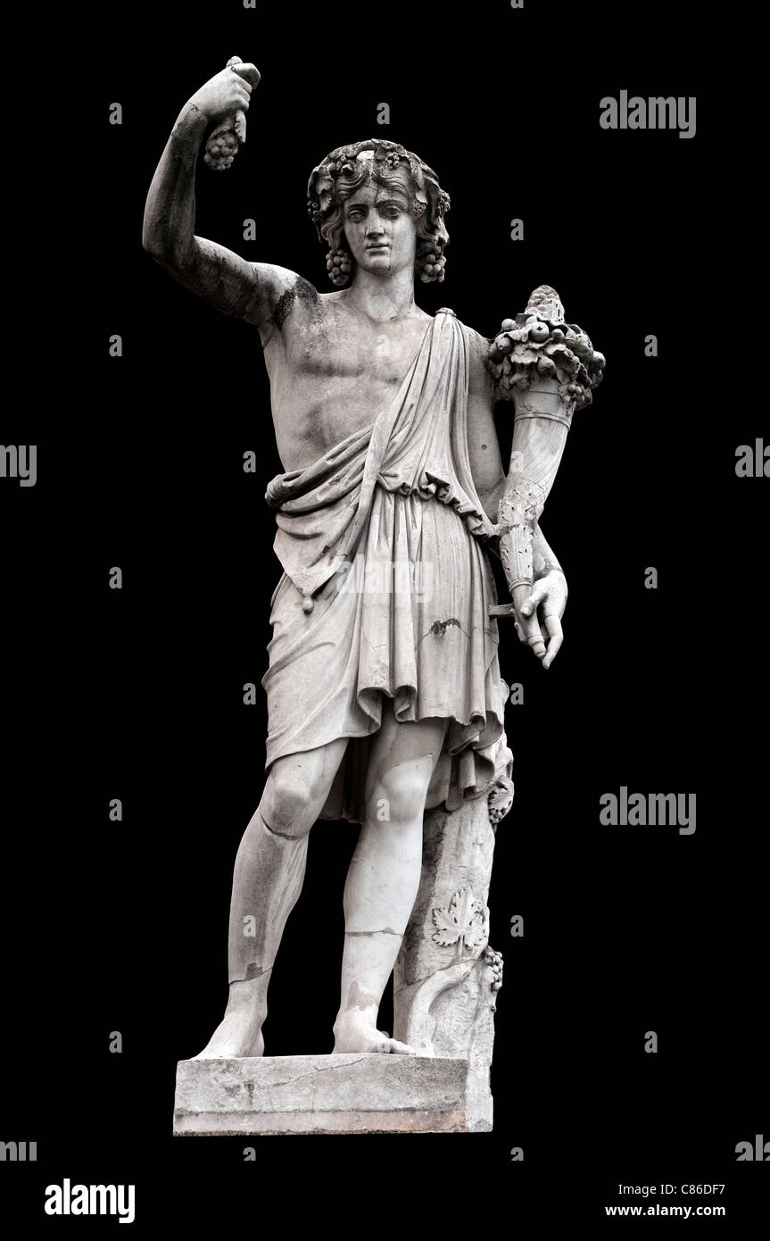 Sculture allegoriche (Autunno) da Achille Stocchi in Piazza del Popolo a Roma Italia Foto Stock