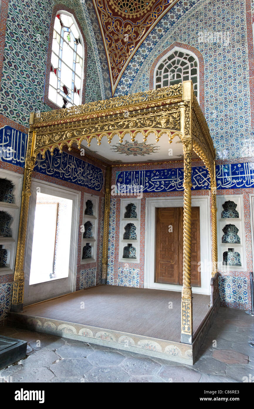 La camera privata del sultano Murad III all'Harem del Topkapi Palace Museum, Istanbul, Turchia Foto Stock