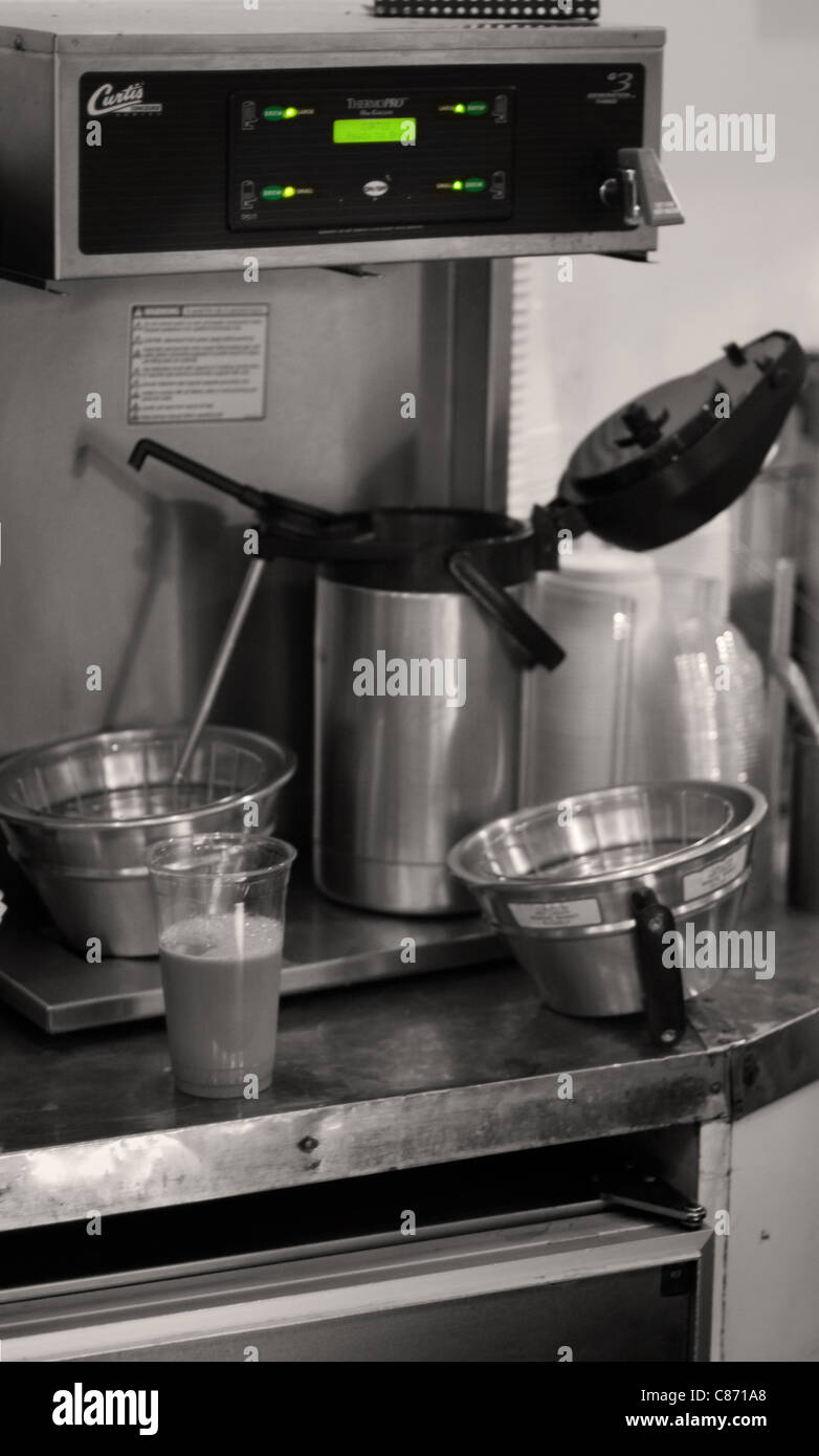 Caraffa di caffè immagini e fotografie stock ad alta risoluzione - Alamy