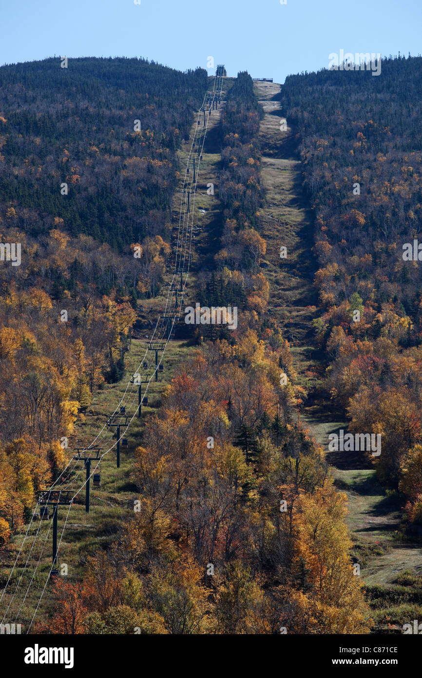 Wildcat Mountain ski area in autunno fuori stagione, White Mountain National Forest, New Hampshire Foto Stock