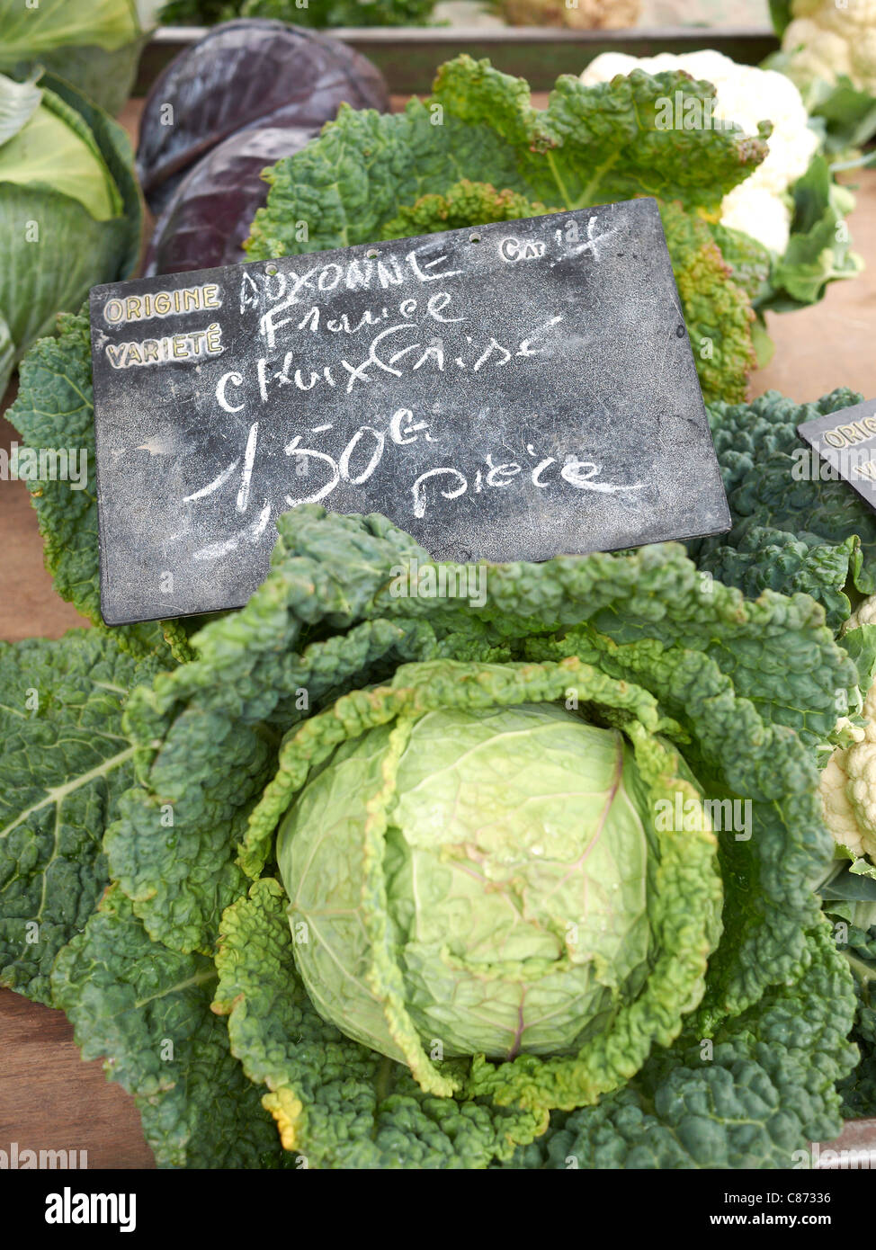 Cavolo, Beaune Farmers Market, Beaune, Cote-d'Or, Borgogna, Francia Foto Stock