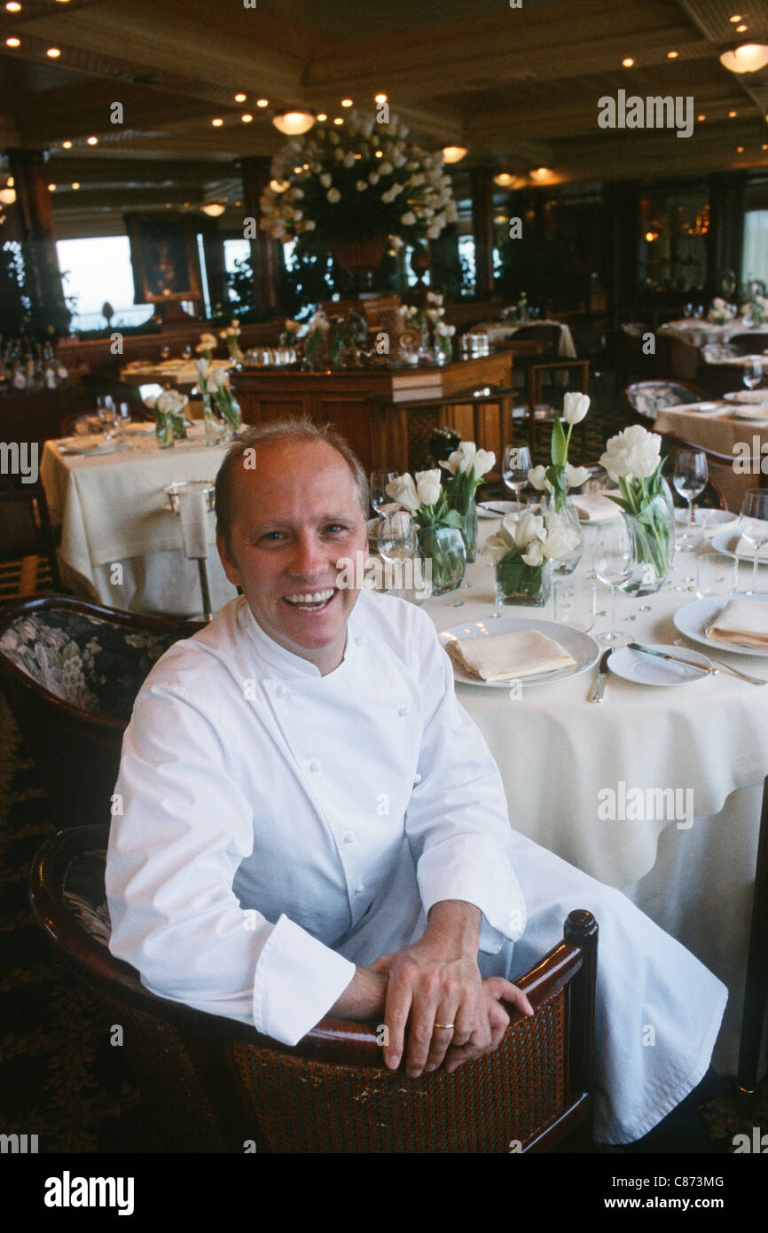 Ritratto di Chef Heinz Beck presso il suo ristorante Stella Michelin La  Pergola, all'Hilton Hotel di Roma, Italia Foto stock - Alamy
