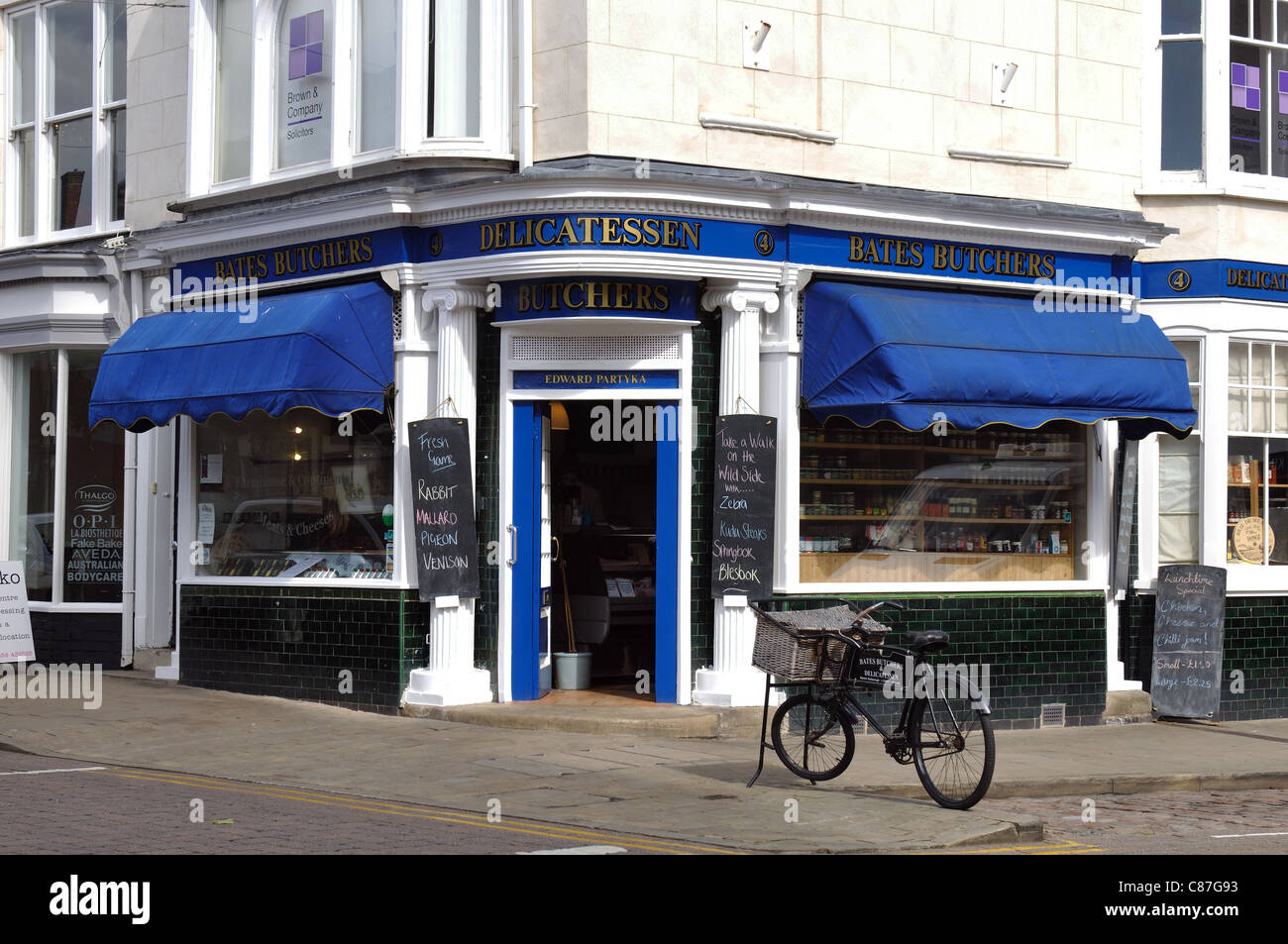 Bates macellai e delicatessen, Market Harborough, Leicestershire, England, Regno Unito Foto Stock