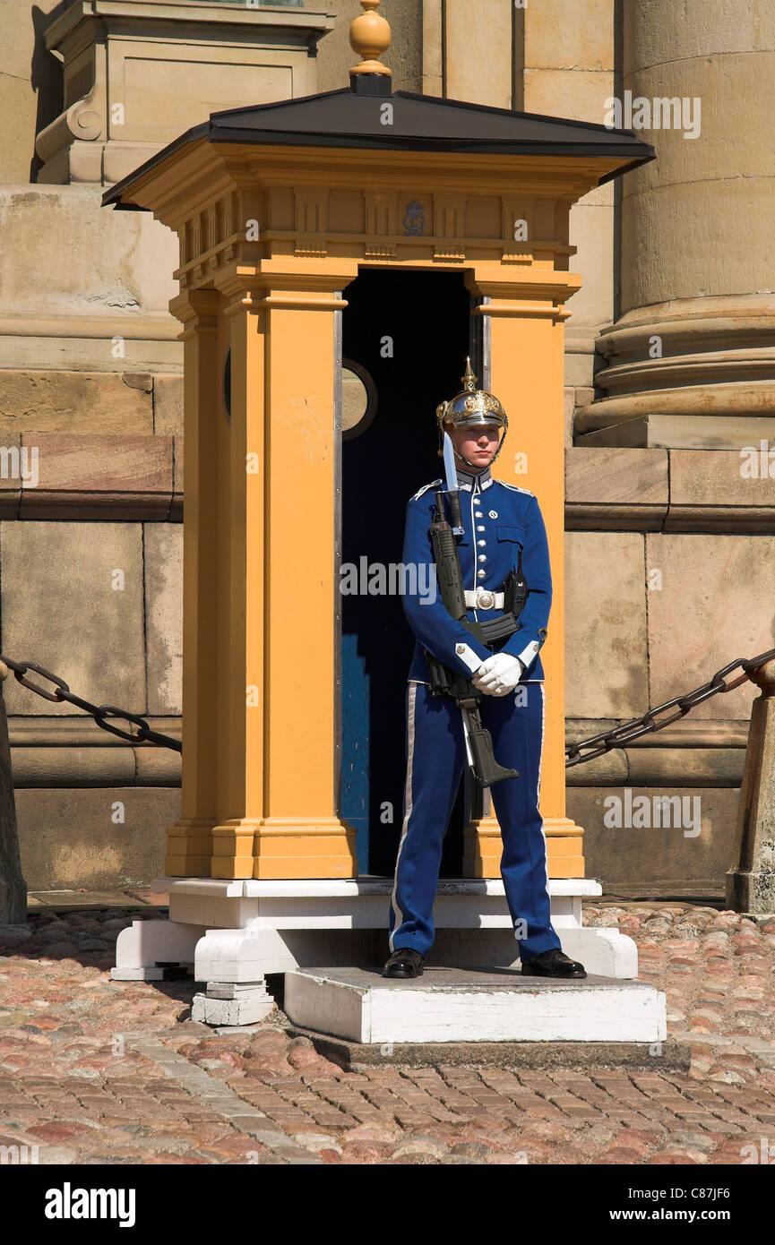 Palazzo Reale protezione nella sua garitta, Stoccolma, Svezia Foto Stock