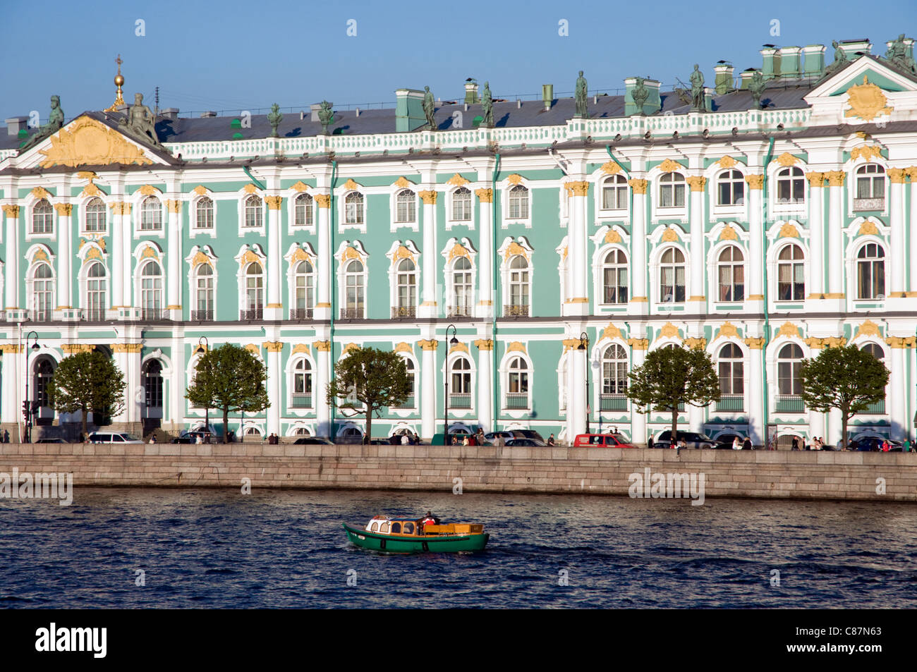 Il palazzo d'inverno dello Stato Museo Hermitage di San Pietroburgo, Russia Foto Stock