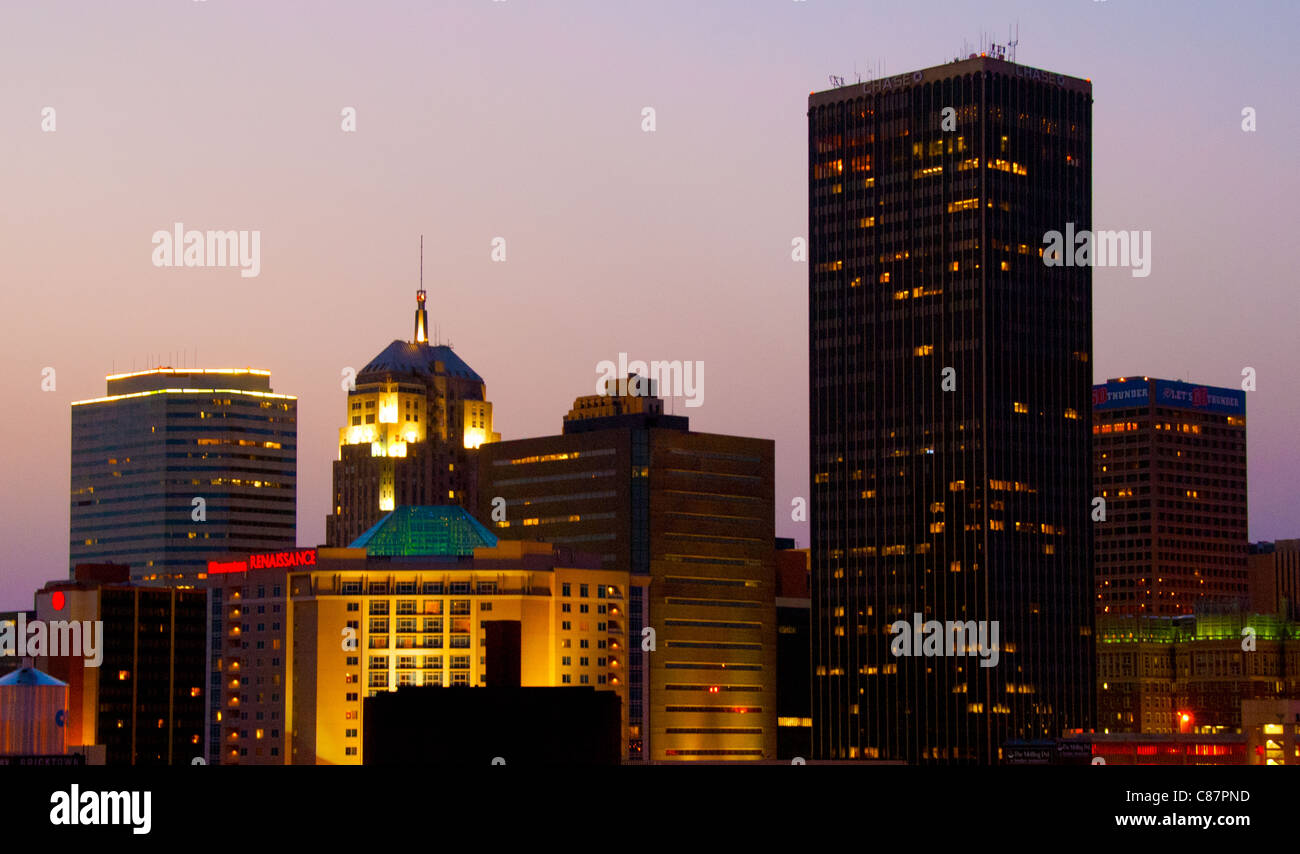 Centro città skyline della città di Oklahoma, Oklahoma, Stati Uniti d'America Foto Stock