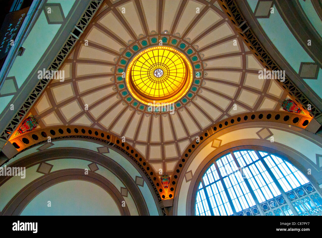 Soffitto a cupola a Chattanooga Choo Choo storico Hotel, costruito nel 1908 come stazione terminale, Chattanooga, Tennessee, Stati Uniti d'America Foto Stock