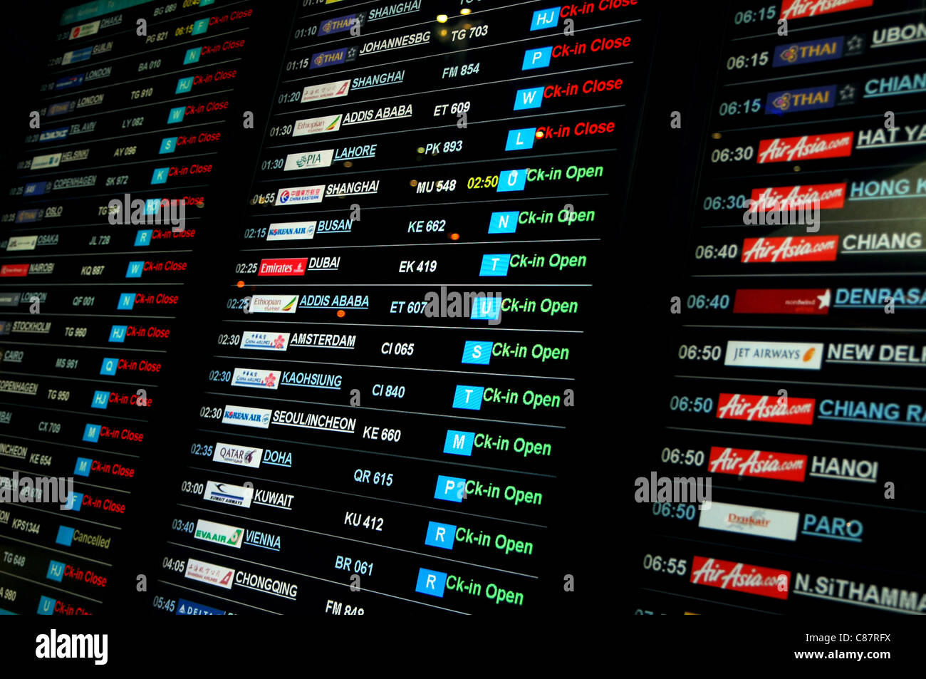 Aeroporto di nero la pianificazione del volo in aeroporto di Bangkok / Thailandia Foto Stock