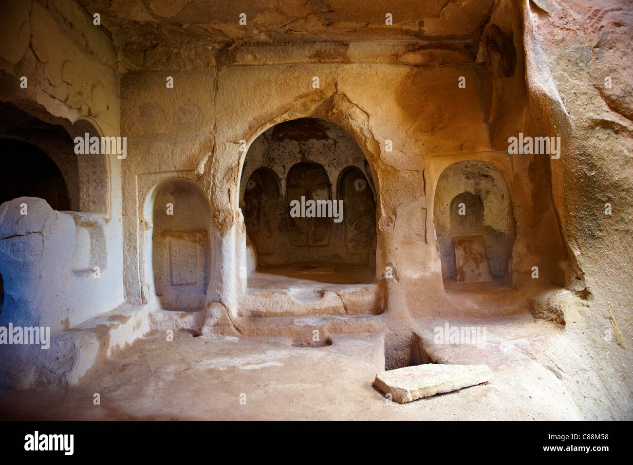 La cucina di un inizio di monastero cristiano di Zelve, Cappadocia Turchia Foto Stock