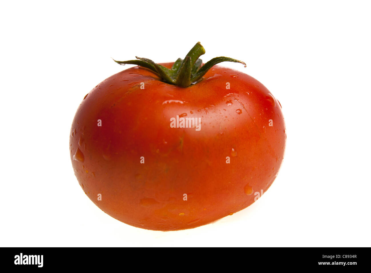 Pomodori biologico isolato su sfondo bianco Foto Stock