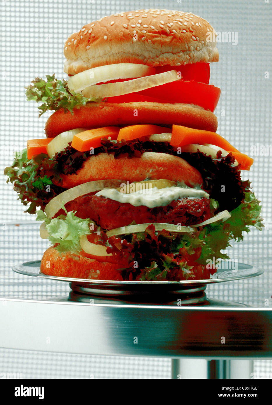 Hamburger Gigante Foto Stock Alamy