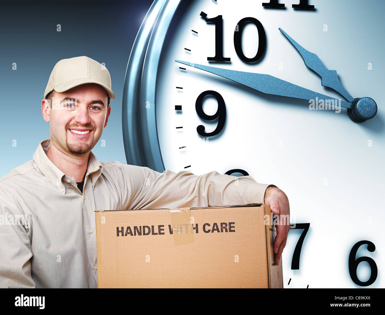 Consegna sorridente uomo e 3d orologio Foto Stock