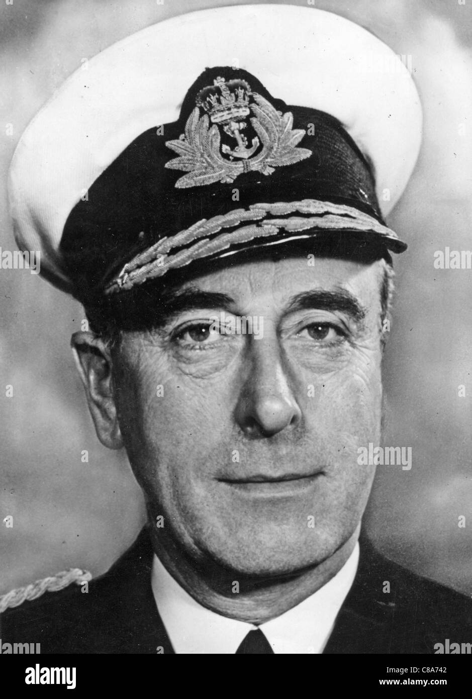 LOUIS MOUTBATTEN, Ist Earl Mountbatten di Birmania (1900-1979) circa 1955. Foto Jitendra Arya Foto Stock