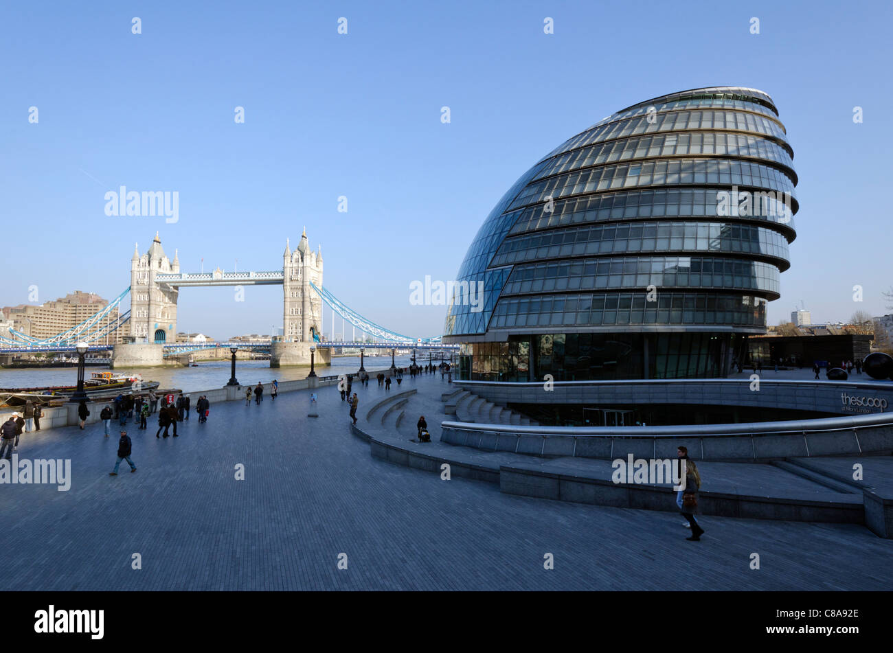Il Municipio di Londra e al Tower Bridge Foto Stock