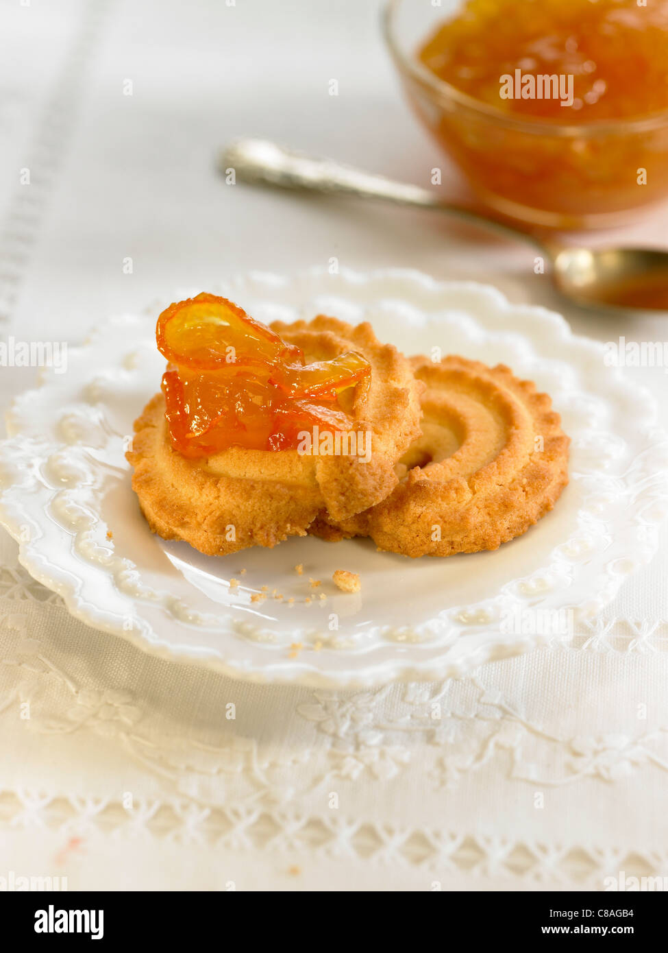 Biscotti con marmellata Foto Stock