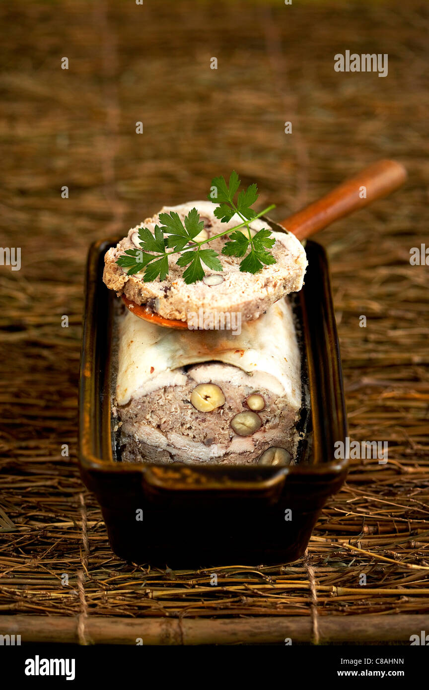 Fagiano e terrina di nocciole Foto Stock