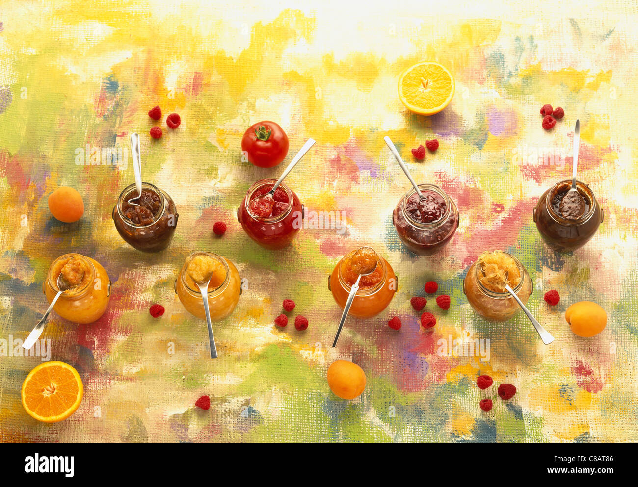 Composizione con vasi di marmellata Foto Stock