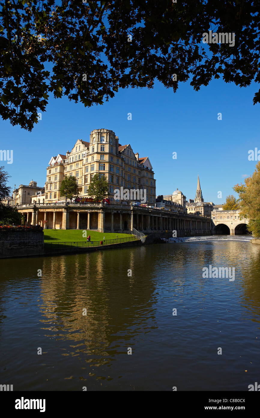 Pulteney Bridge e Abbey Hotel, bagno, England, Regno Unito Foto Stock