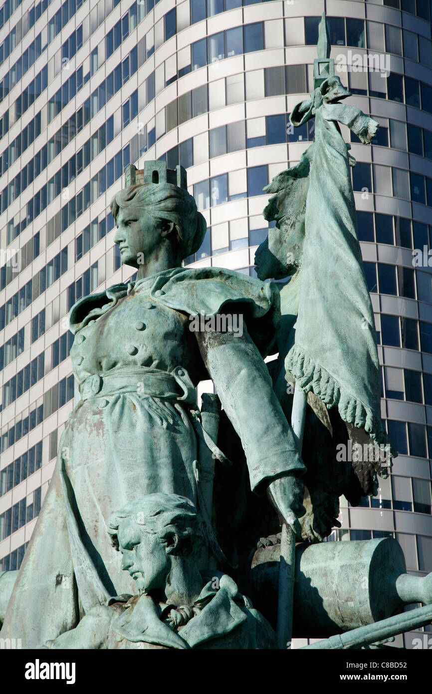 La statua della Difesa a Parigi di Louis-Ernest Barrias - memoriale della guerra franco-prussiana (1870–71). Foto Stock