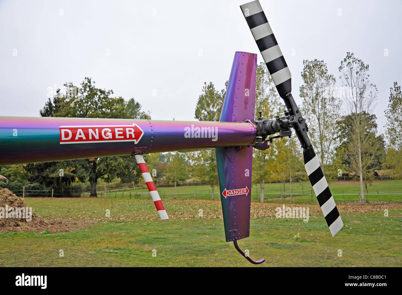 Il rotore di coda pale di un Robinson R22 Beta11 elicottero Foto Stock