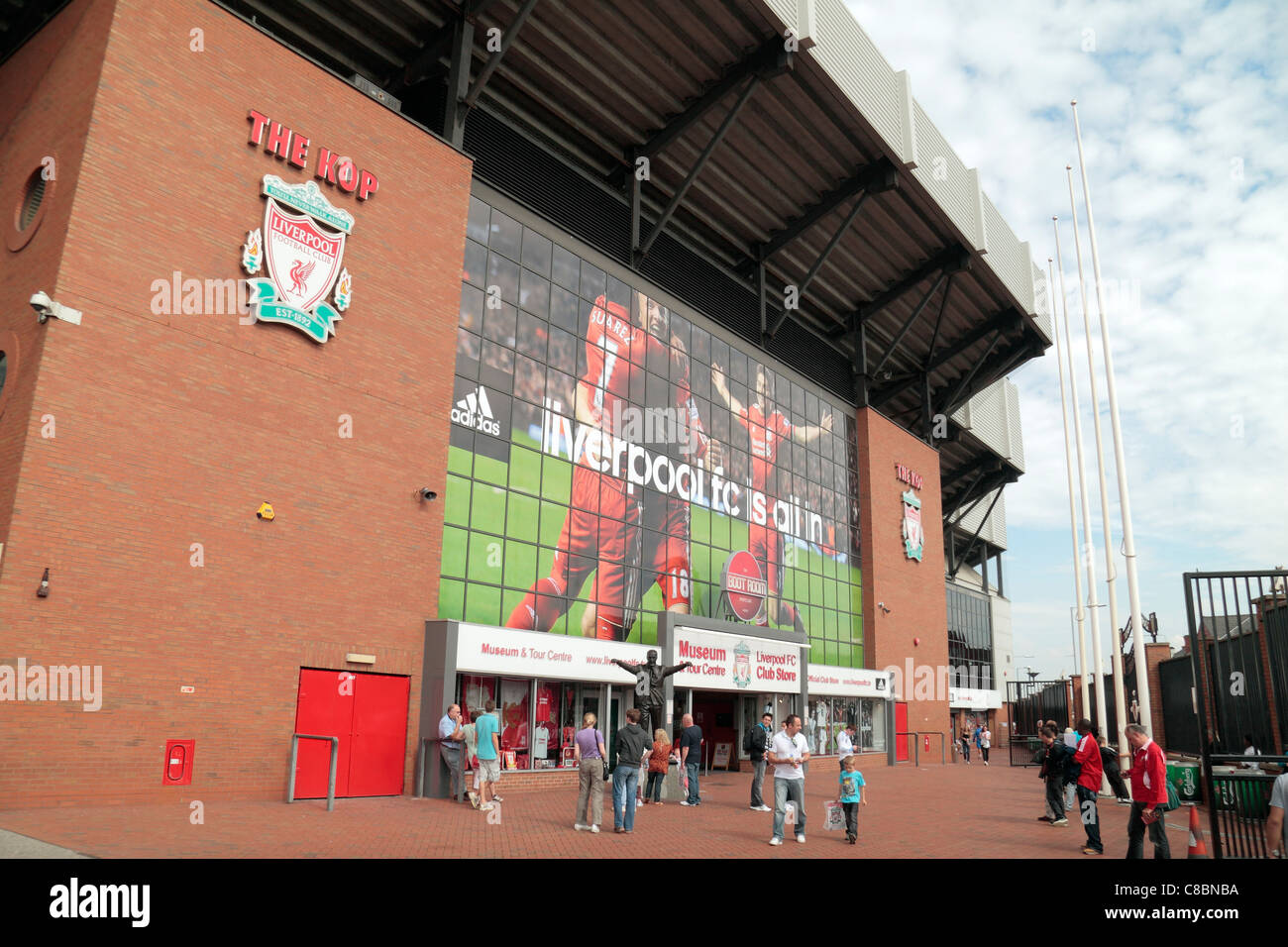 Il Museo di Liverpool e negozio di ingresso, Kop fine, Anfield, casa di Liverpool Football Club. Foto Stock