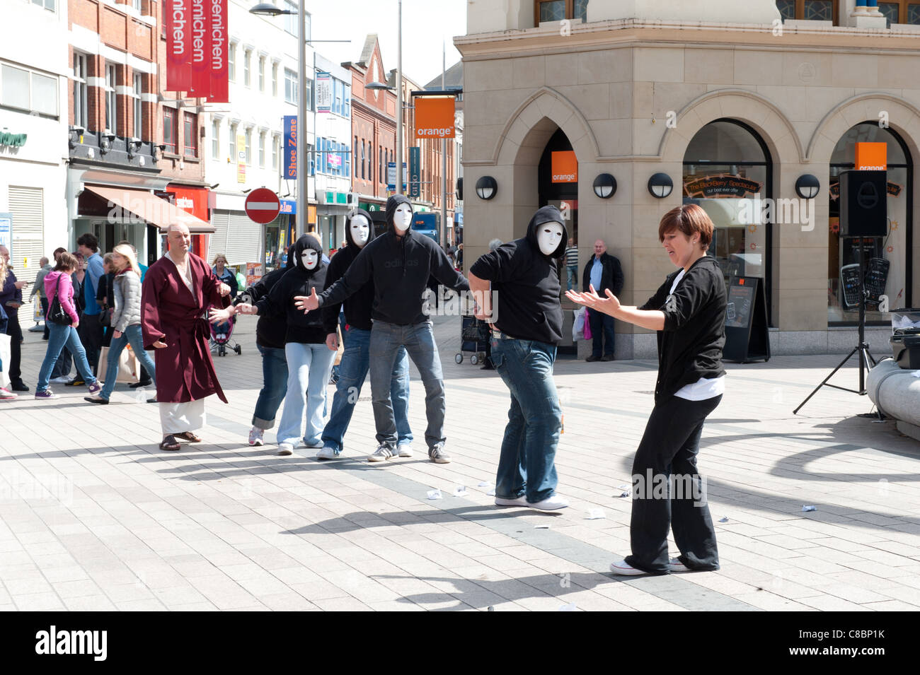 Christian street dramma in Cornmarket Belfast Foto Stock