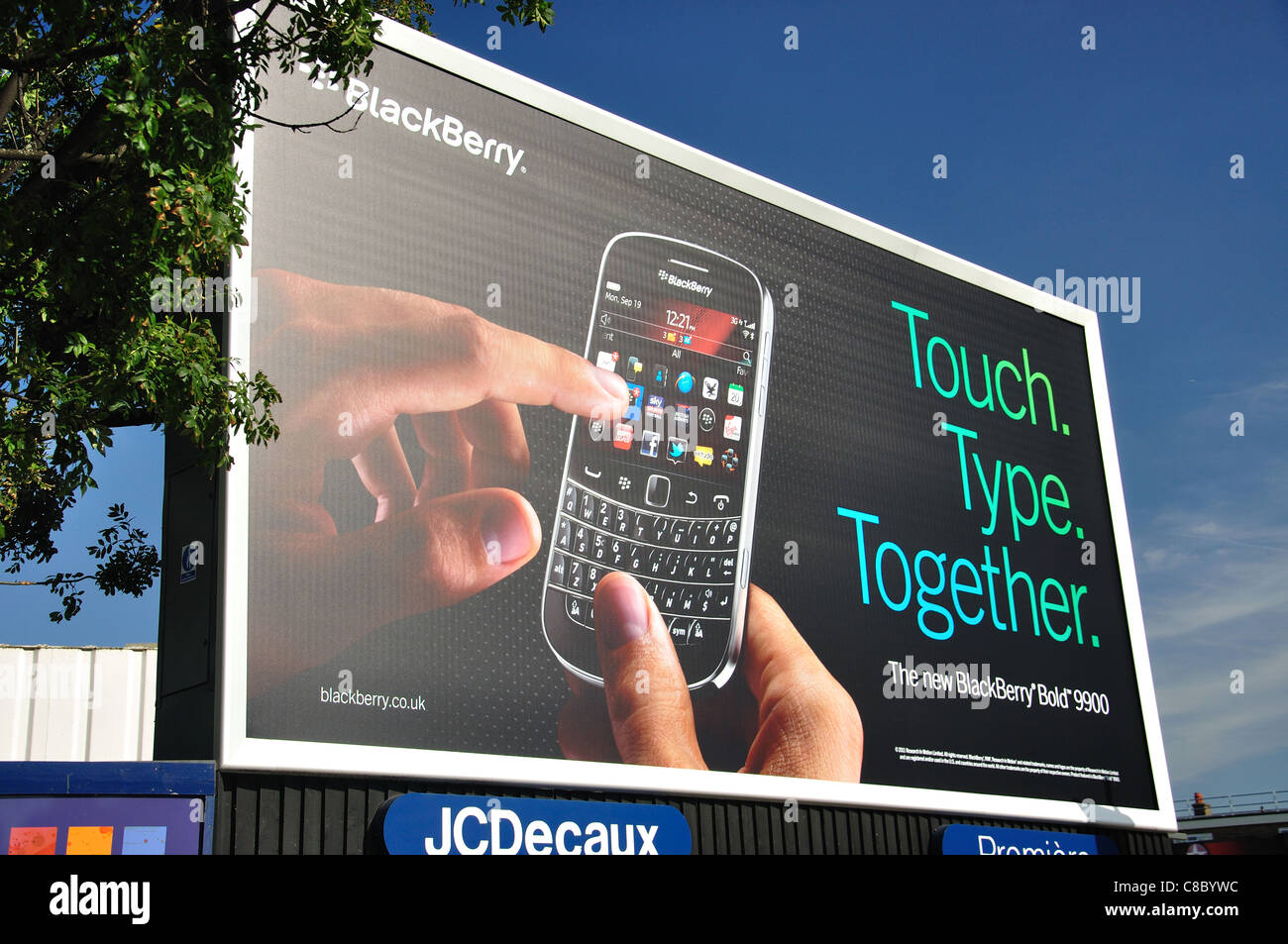BlackBerry pubblicità Affissioni, Stratford, Newham Borough, London, Greater London, England, Regno Unito Foto Stock