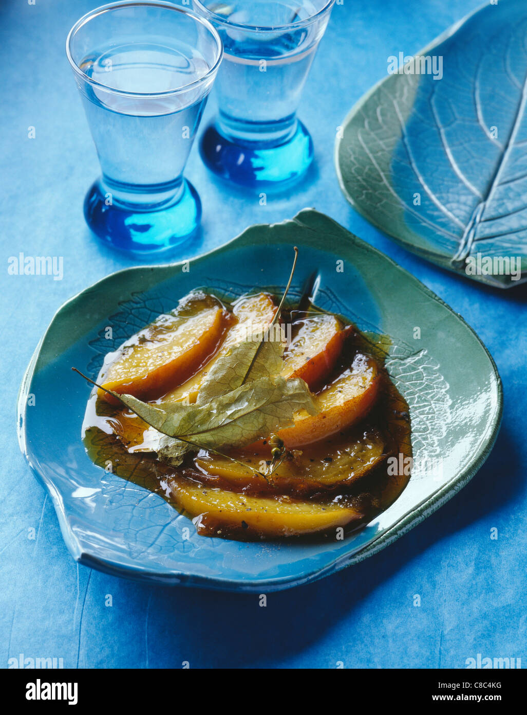Arrosto carpaccio di pesche con il tiglio Foto Stock