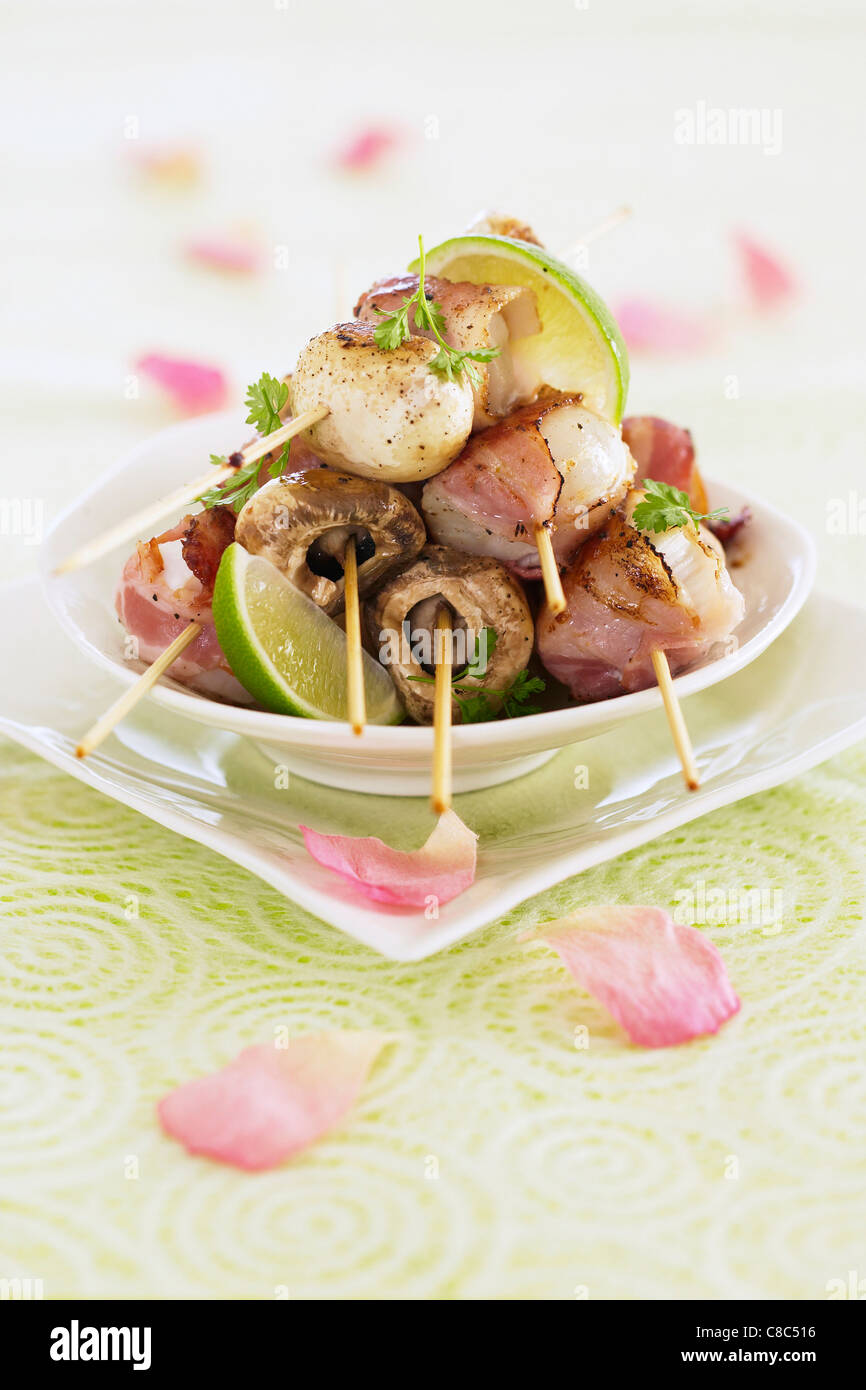 Ritaglio e pancetta affumicata del kebab Foto Stock