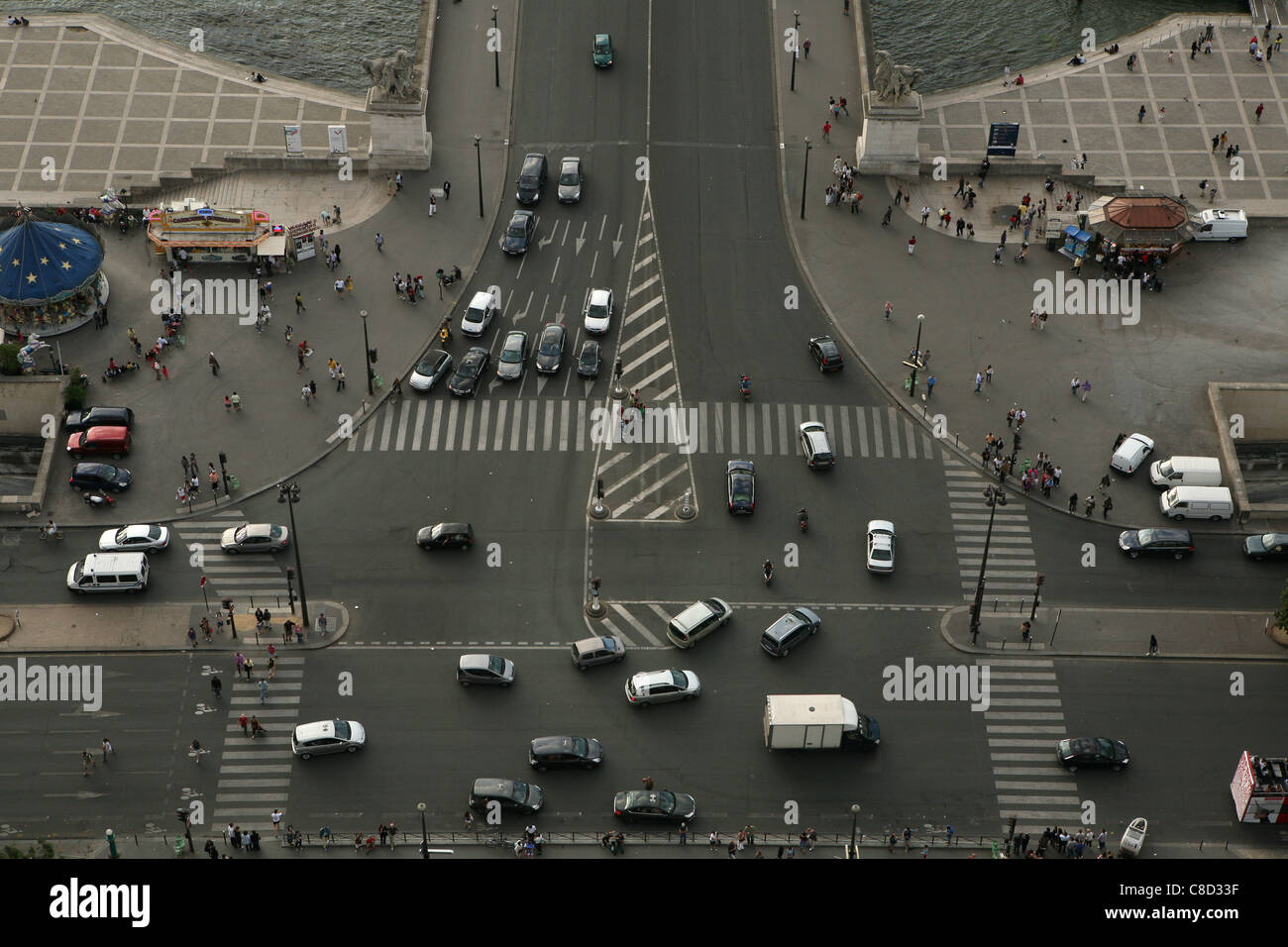 Argine del Fiume Senna dalla Torre Eiffel a Parigi, Francia. Foto Stock