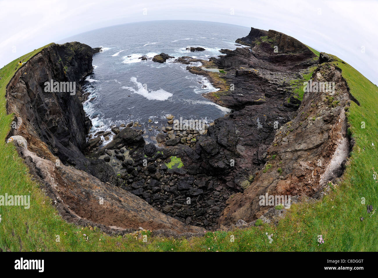 Scogliere Eshaness, isole Shetland, Scozia. Foto Stock