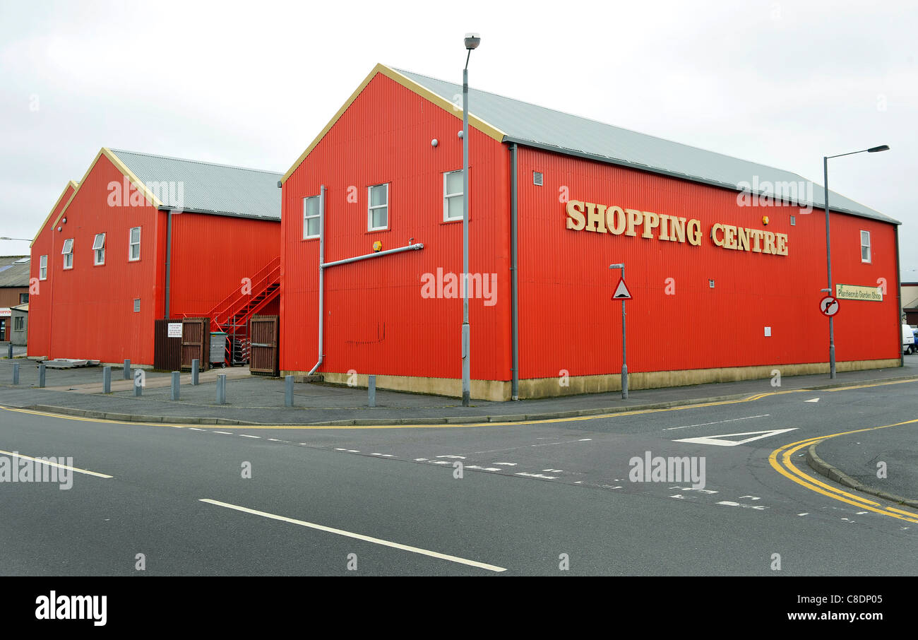 Vista del Tallclock Shopping Center a Lerwick, isole Shetland, Scozia. Foto Stock