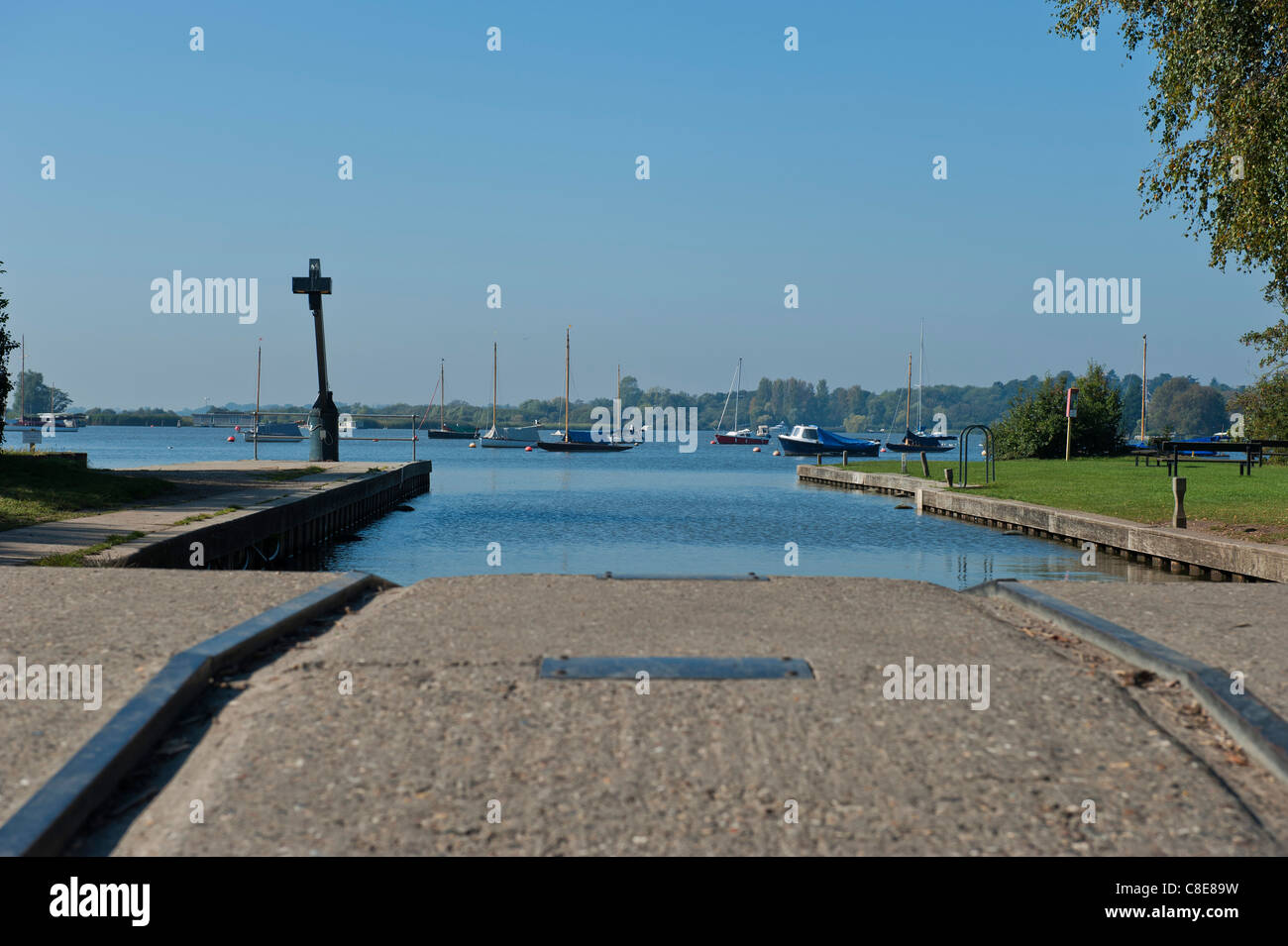 La nautica scalo su Norfolk Broads Foto Stock