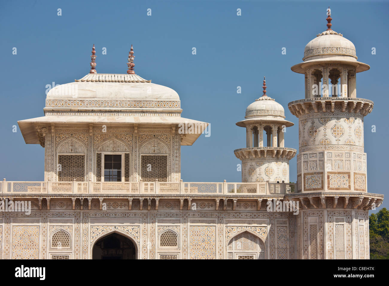 Tomba di Etimad Ud Doulah, xvii secolo di Mughal tomba costruita 1628, Agra, India Foto Stock